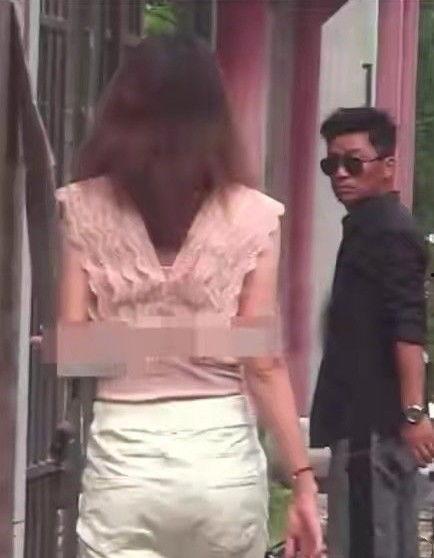 刘大姐吃瓜爆料视频,揭秘娱乐圈幕后真相  第3张 刘大姐吃瓜爆料视频,揭秘娱乐圈幕后真相  第3张