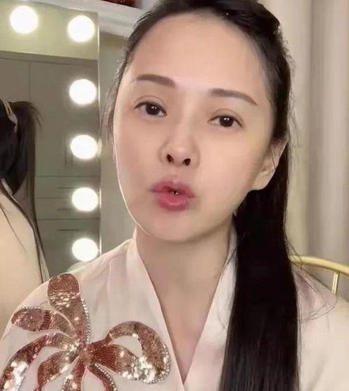 娱乐圈爆料小表妹是谁,揭秘神秘人物背后的故事  第3张 娱乐圈爆料小表妹是谁,揭秘神秘人物背后的故事  第3张